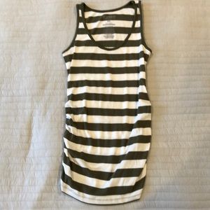 Old Navy Maternity Ribbed Tank